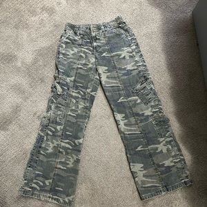 Y2K camo cargo pants